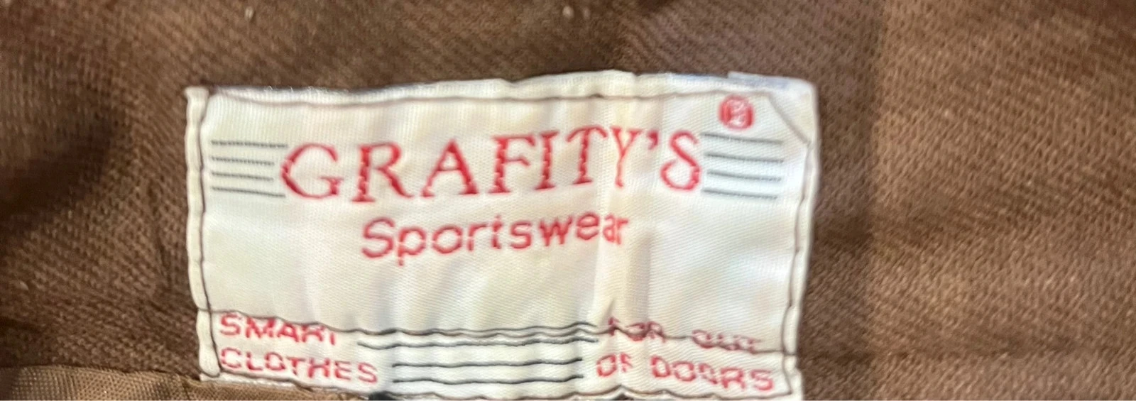Graffity’s brand skirt – photo 3